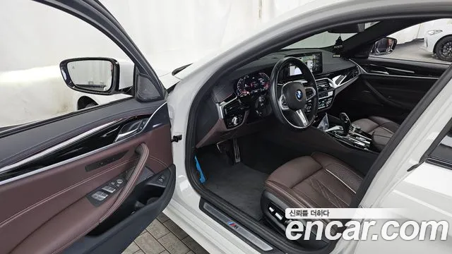 BMW 5 серии 2023 thumb 4
