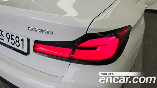 BMW 5 серии 2023 thumb 8