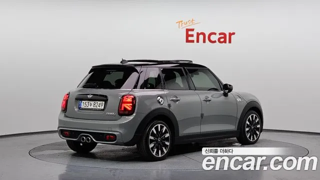 Mini Cooper S 2021 thumb 3