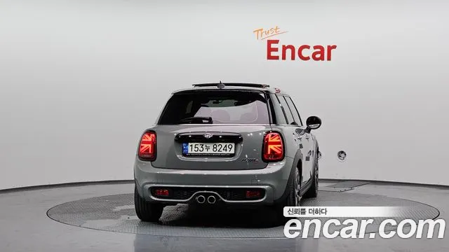 Mini Cooper S 2021 thumb 10