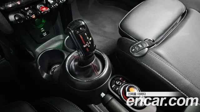 Mini Cooper S 2021 thumb 6