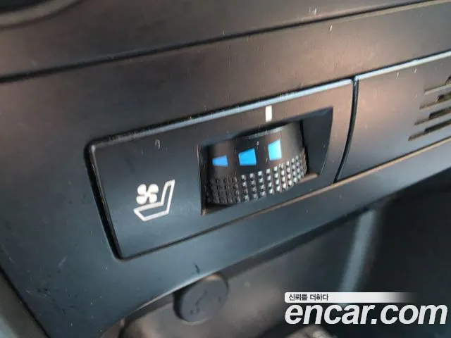 Kia Sorento 2011 thumb 6