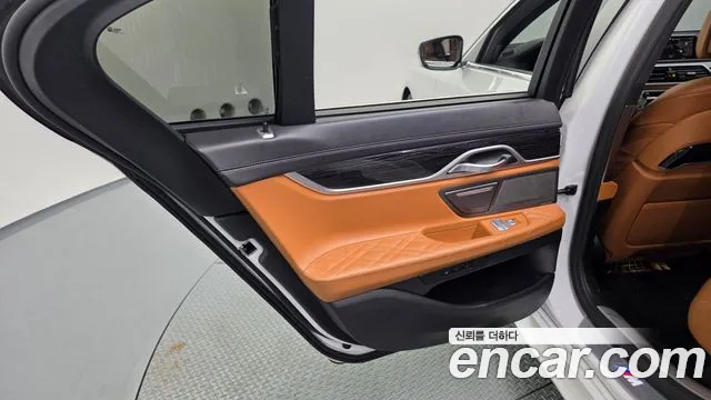 BMW 7 серии 2021 thumb 7