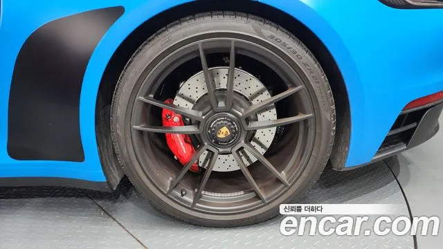 Porsche 911 2023 thumb 11