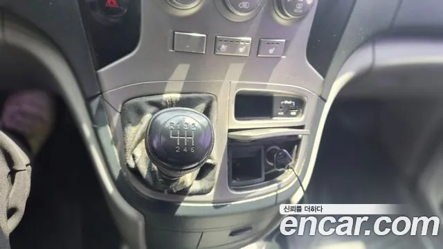 Hyundai Staria 2014 thumb 4