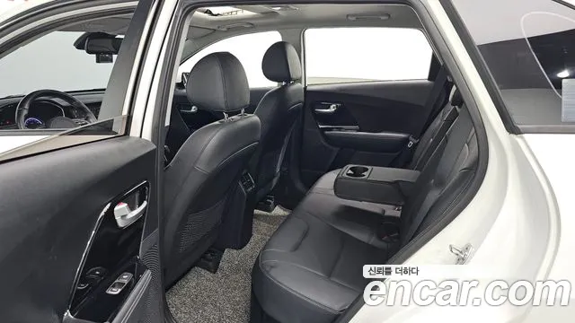 Kia Niro 2019 thumb 12