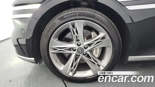 Genesis G90 2022 thumb 8