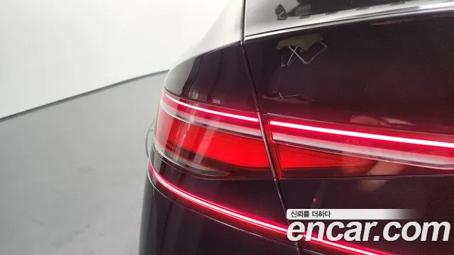 Genesis G90 2022 thumb 4