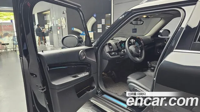 Mini Cooper Countryman 2023 thumb 4
