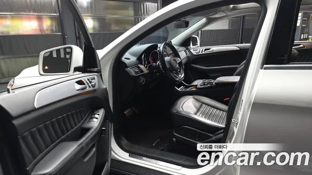 Mercedes-Benz GLE-Класс 2018 thumb 5