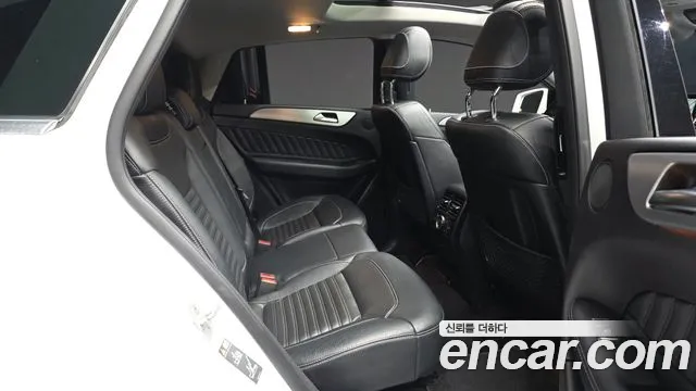 Mercedes-Benz GLE-Класс 2018 thumb 8