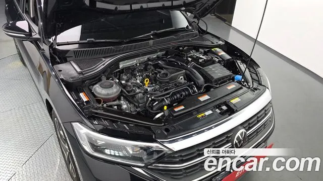 Volkswagen Jetta 2023 thumb 4
