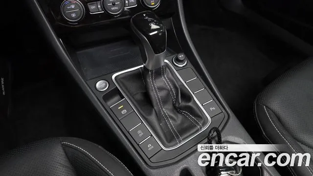Volkswagen Jetta 2023 thumb 11