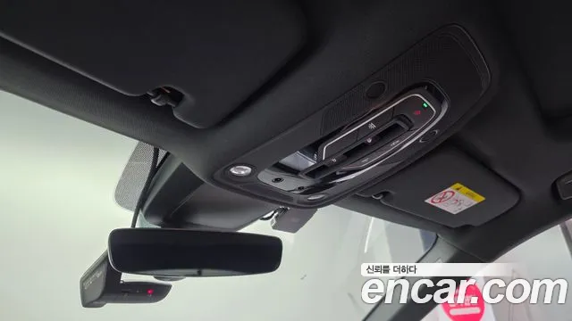 Audi e-tron 2022 thumb 3