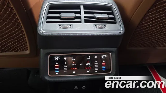Audi e-tron 2022 thumb 4