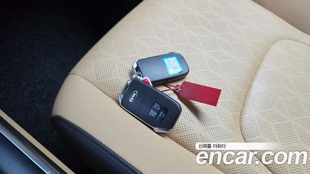 Kia Carnival 2021 thumb 6