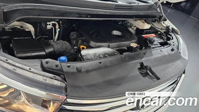 Hyundai Staria 2019 thumb 5