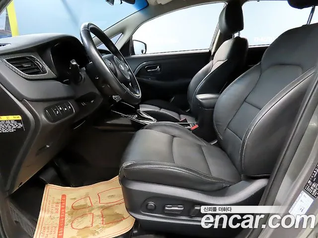 Kia Carens 2017 thumb 6