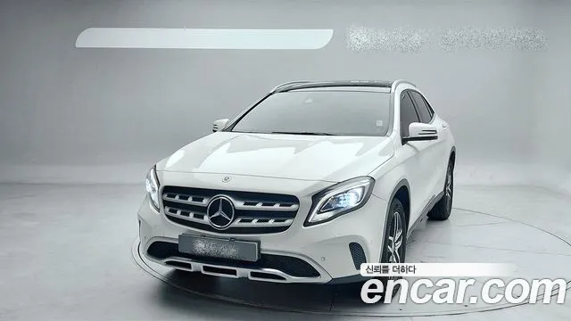 Mercedes-Benz A-Класс 2017 thumb 2