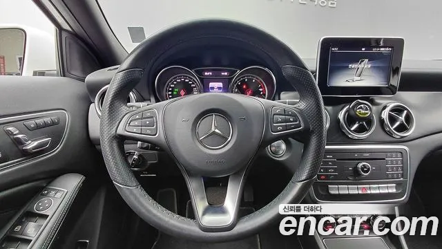 Mercedes-Benz A-Класс 2017 thumb 8
