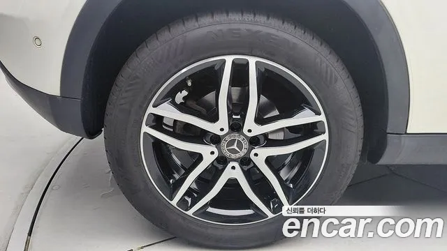 Mercedes-Benz A-Класс 2017 thumb 12