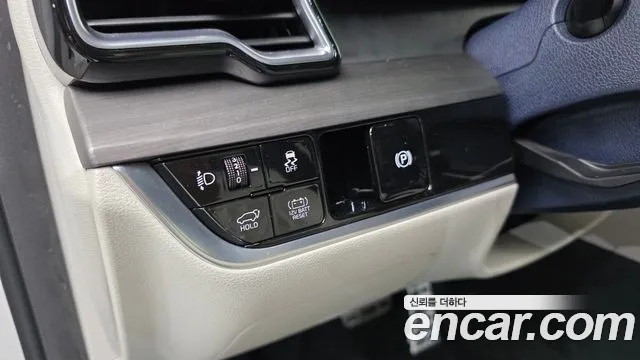Kia Hybrid 2021 thumb 8