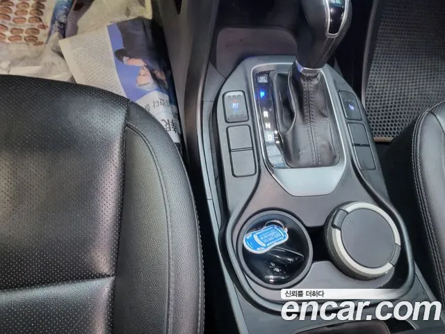 Hyundai Санта Фе 2013 thumb 6