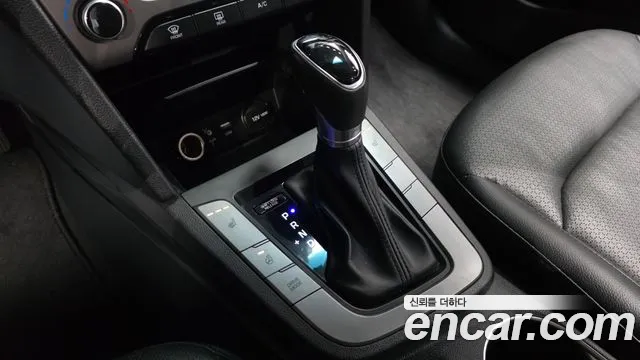 Hyundai AD 2015 thumb 2