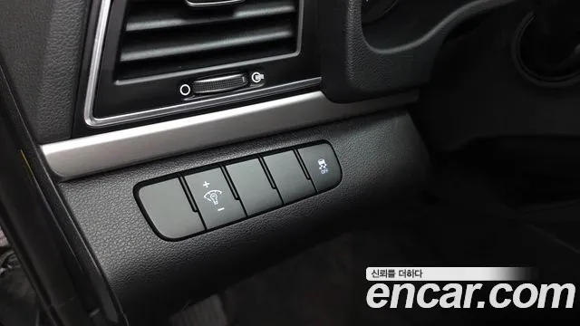 Hyundai AD 2015 thumb 4