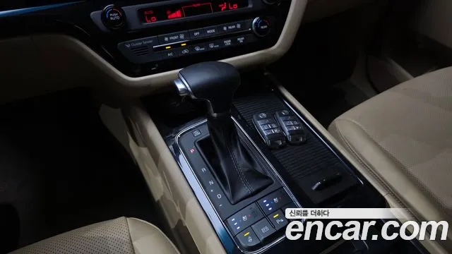 Kia Carnival 2017 thumb 6