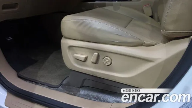 Kia Carnival 2017 thumb 8
