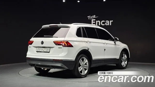 Volkswagen Tiguan 2020 thumb 7