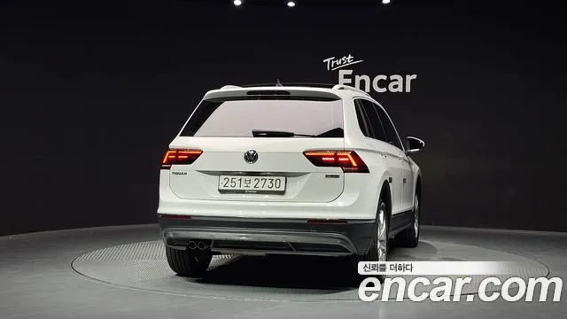 Volkswagen Tiguan 2020 thumb 12