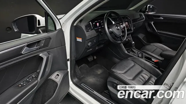 Volkswagen Tiguan 2020 thumb 4