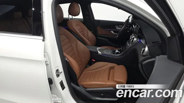 Mercedes-Benz GLC 2023 thumb 9