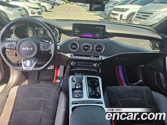 Kia Stinger 2022 thumb 12