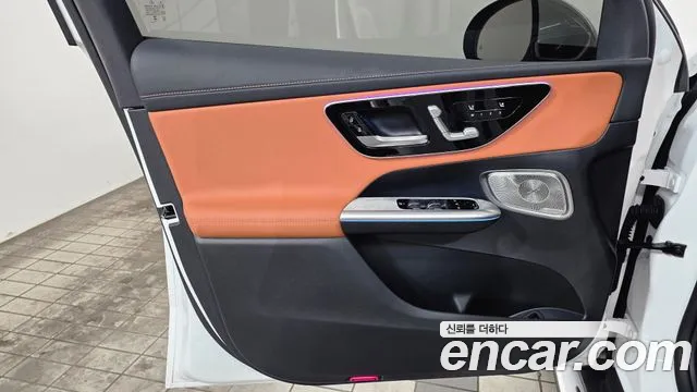 Mercedes-Benz GLC 2025 thumb 9