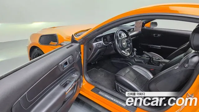 Ford Mustang 2019 thumb 8