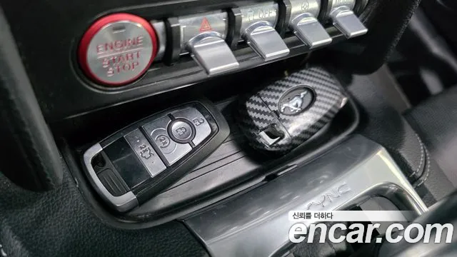 Ford Mustang 2019 thumb 5