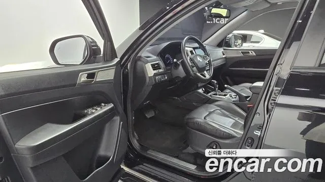 KGM Rexton 2018 thumb 3
