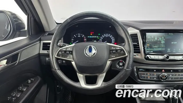 KGM Rexton 2018 thumb 9
