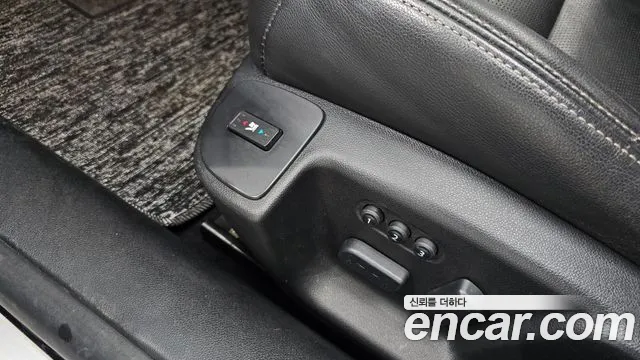 Renault SM7 2016 thumb 2