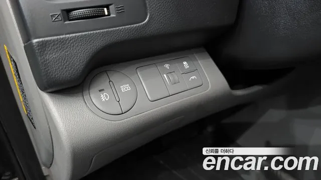 Hyundai Staria 2020 thumb 6
