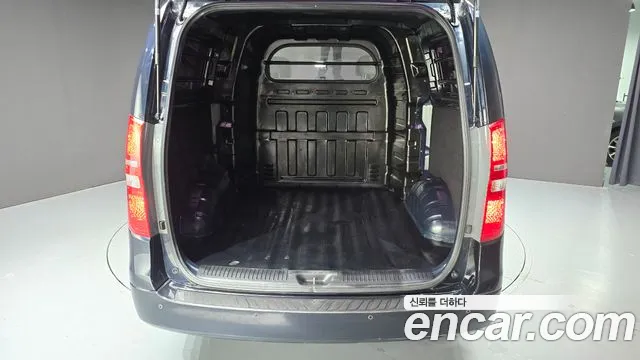 Hyundai Staria 2020 thumb 11
