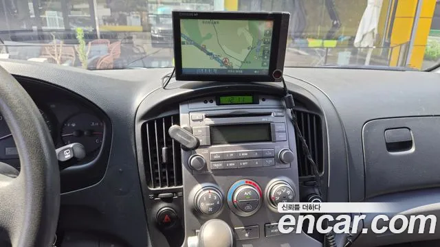 Hyundai Staria 2013 thumb 5