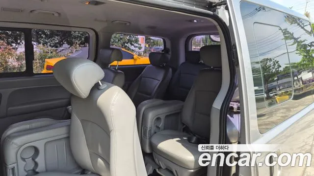 Hyundai Staria 2013 thumb 12