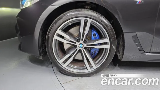 BMW 6 серии Gran Turismo 2024 thumb 3
