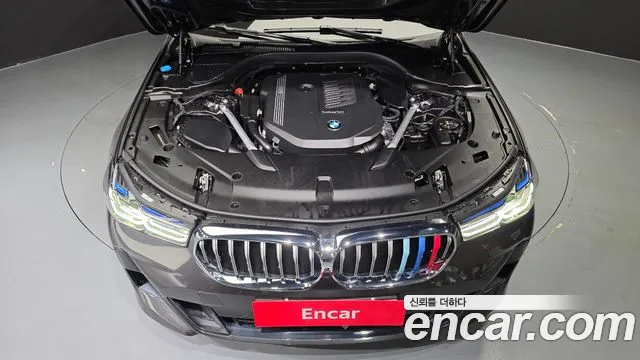 BMW 6 серии Gran Turismo 2024 thumb 9