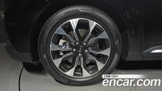 Kia Carnival 2022 thumb 6