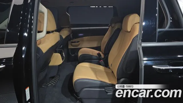 Kia Carnival 2022 thumb 11